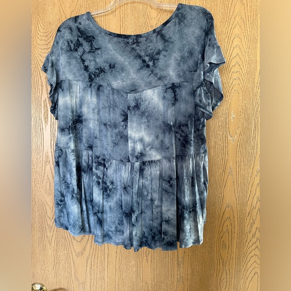 XL Blue Tie dye Peplum Tee - Picture 5 of 5
